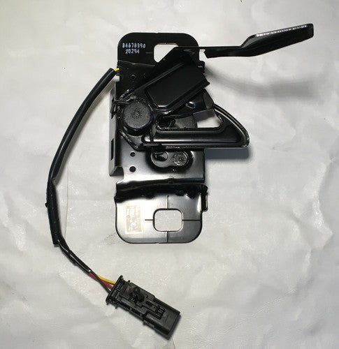 84678990 Hood Latch GM Genuine