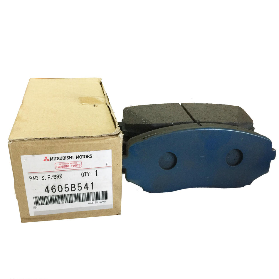 4605B541 Front Brake Pad Mitsubhishi Genuine