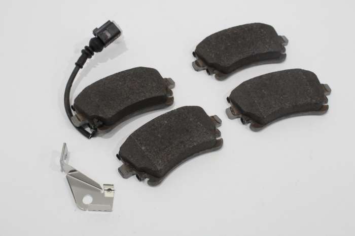 7E0698451D Rear Brake Pad Audi Aftermarket