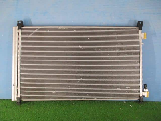 921005TP0B AC Condensor Renault Aftermarket
