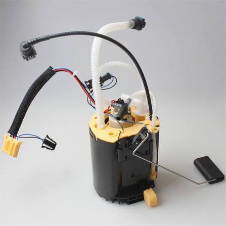 LR137658 Motor And Pump Evoq 2l - Land Rover Aftermarket