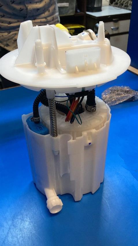 2044701394 Fuel Pump Mercedes Benz Aftermarket