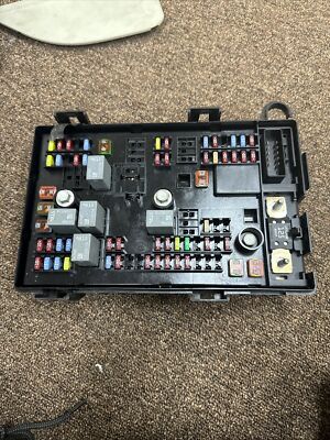 84794657 Fuse Box GM Genuine